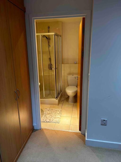 City Centre Apartment. Ρέξαμ Εξωτερικό φωτογραφία